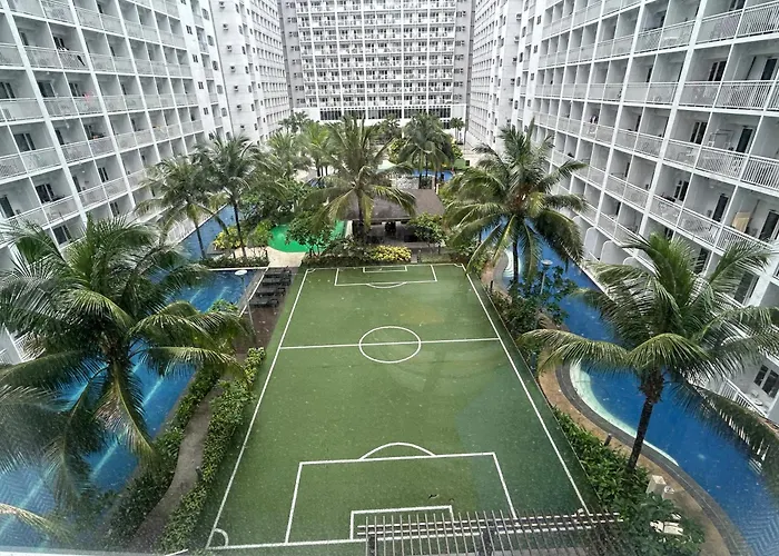 Shore Residences Walking Distance To Mall Of And Near Airport *