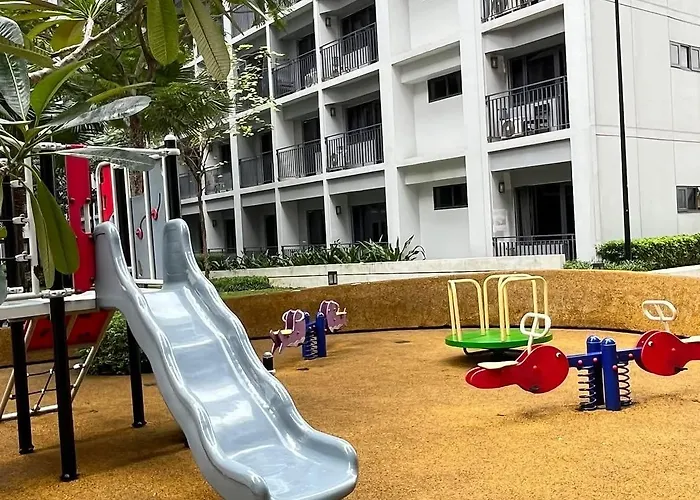 Shore Residences Walking Distance To Mall Of And Near Airport Apartment *